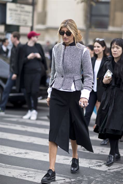 Drama Artsy Postprotest The Best Street Style From Paris Fashion Week