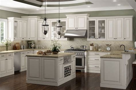 Antique White Kitchen Cabinets For Your Casselberry Home