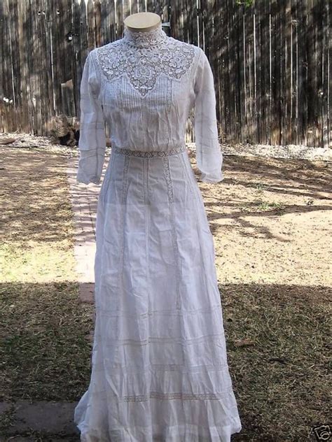 Victorian Tea Dress More Edwardian Imo But Can Be Modified To Fit