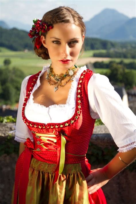 Sofortprogramm ‹ Melega Fashion Bavarian Dress Oktoberfest Woman Dirndl