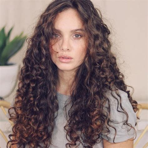 30 Sexiest Wispy Bangs You Need To Try In 2019 Curly Hair Styles Curly Hair With Bangs Long