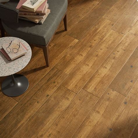 New Royal Oak Tiles An Extra Long Wood Effect Plank Tile Looks And