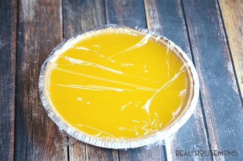 Lemon Meringue Pie ⋆ Real Housemoms