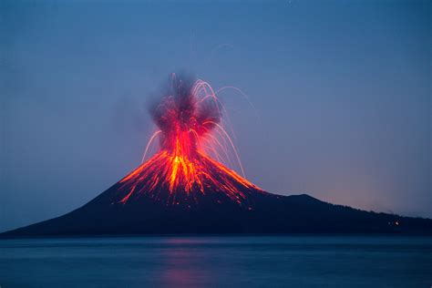 Letusan Gunung Krakatau Kiamat Kecil Dari Ujung Selat Sunda