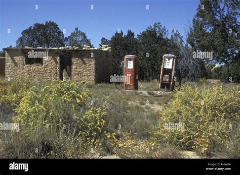 Desolate Gas Station New Mexico Stock Photo Alamy