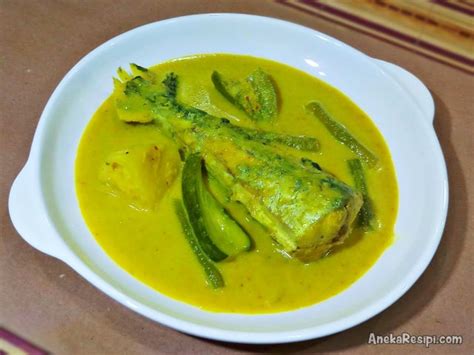 Gulai kuning ikan tenggiri | kelantan style. Gulai Kuning Ikan Tenggiri Kelantan