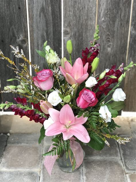 Pretty and Pink Flower Bouquet - Fergusons Garden Center