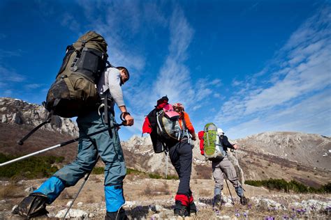 Tips Dan Persiapan Sebelum Mendaki Gunung Yuk Simak Disini Petualang