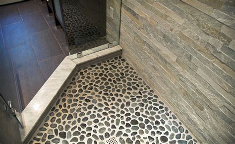31 Great Ideas And Pictures Of River Rock Tiles For The Bathroom