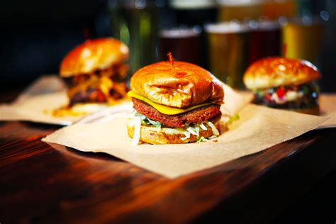 Celebrate National Burger Month in May at These Chicago Burger Joints ...
