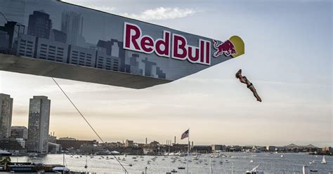 Red Bull Cliff Diving Boston Vs