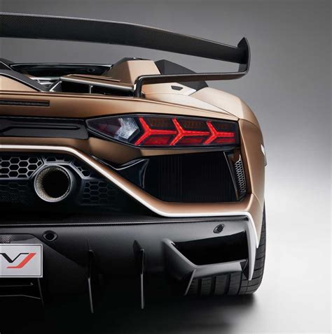 2020 Lamborghini Aventador Svj Roadster Tail Light Wallpapers 21