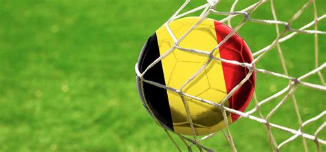 Voetbal hoed belgie met rode duivels hoorns dit formaat past bijna iedereen door een perfecte pasvorm. Hoe gaat het nu eigenlijk met het Belgisch voetbal ...