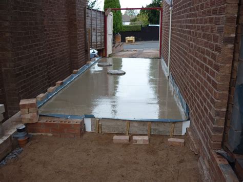Monarflex ultra dpm's are manufactured from two virgin polyethylene layers with a strong reinforcement grid sandwiched in between. Hillside Renovation: 24. Garage progress...