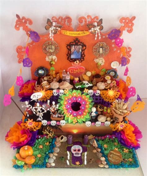 Pequeño Altar De Muertos Day Of The Deads Mini Altar Mini Altar De