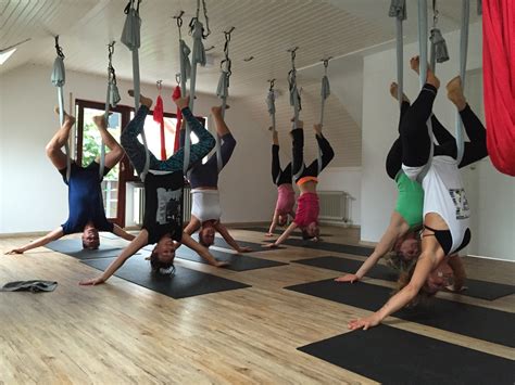 Aerial Yoga For Beginners Flyoga