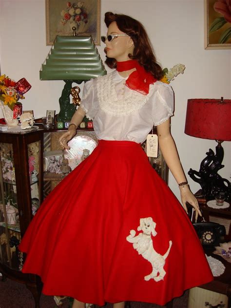 Back To The 50s Poodle Skirt Fashion 50s Fashion