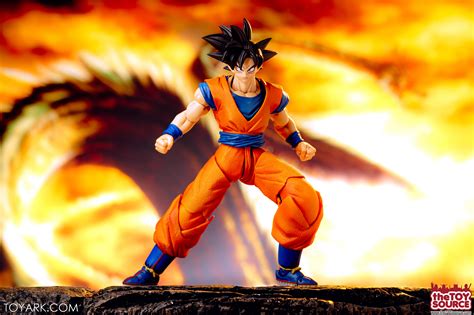 Discover the magic of the internet at imgur, a community powered entertainment destination. Creativeness Works Goku - 1: 9 Scale Dragon Ball Z - In Hand Gallery - Sam Toys Reviews