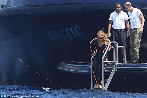 mariah carey takes a tumble down the stairs while james packer watches daily mail online