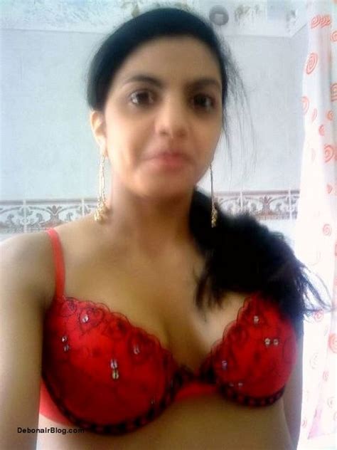 Pretty Cute Hot Beautiful Desi Western Emo Girls Pictures Facebook Dp S Indian Spice