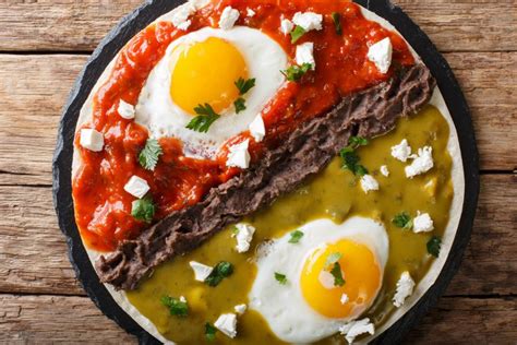 Huevos Divorciados Un Buen Desayuno A La Mexicana Cocina Y Vino Comida Saludable Desayuno