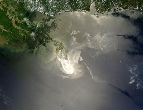 Filedeepwater Horizon Oil Spill May 24 2010 Wikipedia