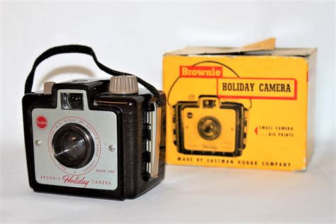 Vintage 1950 Eastman Kodak Brownie Holiday Camera