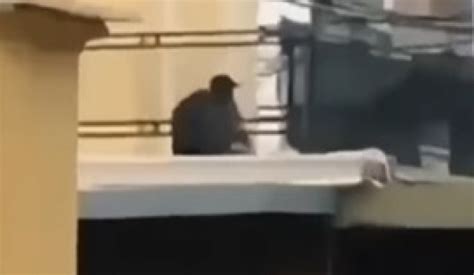 Video Viral Dua Sejoli Asik Mesum Di Atap Masjid Netizen Nggak Ada