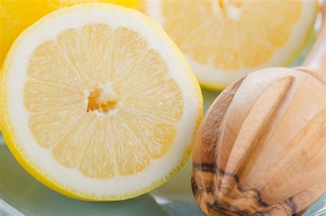 Fresh Lemons Cut In Half Stock Image Image Of Sliced 93349991