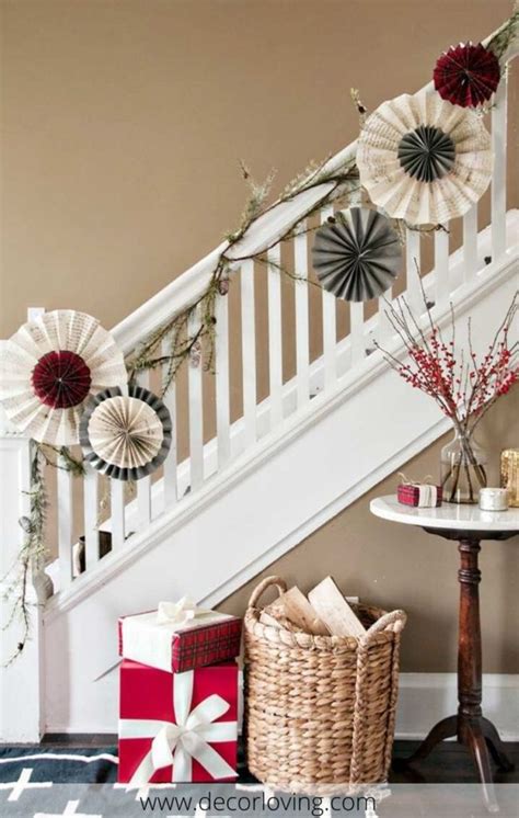 20 Amazing Christmas Staircase Decoration Ideas In Your Entrance Hall