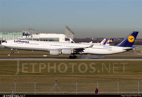 D Aihv Airbus A340 642 Lufthansa Martin Tietz Jetphotos