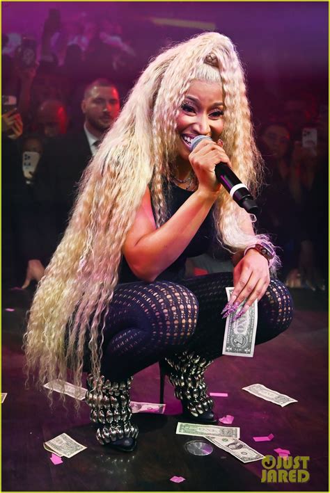 Nicki Minaj Refuses To Perform Starships At Nye Show Calls It A Stupid Song Photo 4998703