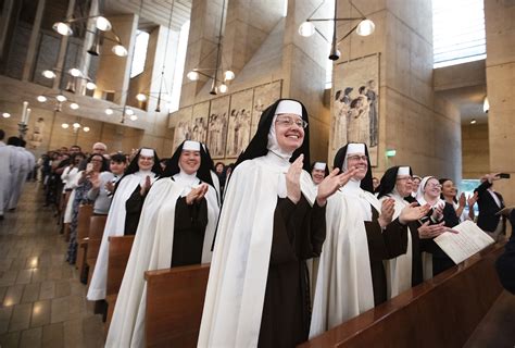 how to become a nun in america the nuns who bought and sold human beings the new york times