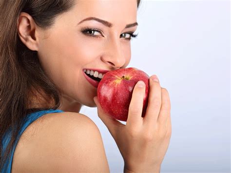 Eat 2 Apples Every Day To Improve Your Cholesterol Here Are Some