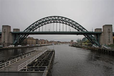 Tyne Bridge Newcastle Upon Tyne Tyne And Wear England U Leo