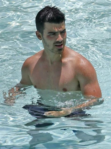 Dj Jonas Brothers Nick Jonas Joes Hot Guys Eye Candy Speedo Celebs Celebrity