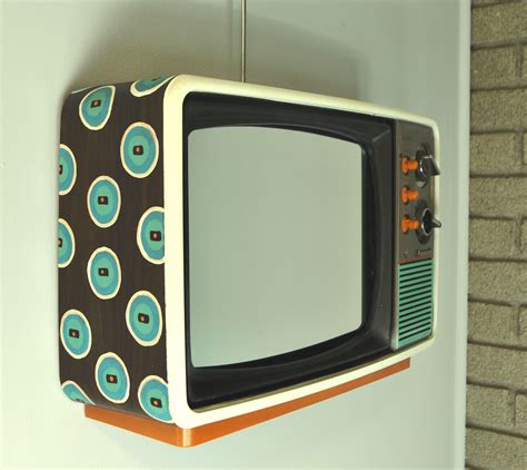 See more ideas about mirror tv, mirror, diy frame. Vintage TV Mirror Upcycled Recycled Television | Etsy | Vintage tv, Diy tv antenna, Tv recycling