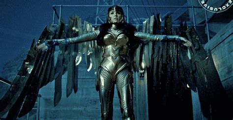 New Wonder Woman 1984 Photos Reveal Best Look At Golden Eagle Armor