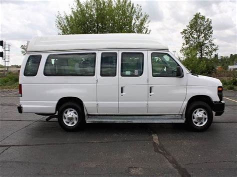 2014 Ford Econoline E 350 Extended Wheelchair Accessible Handicap Van