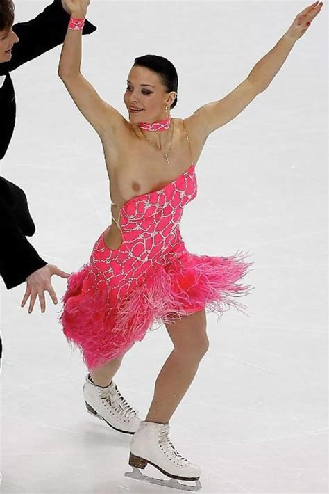 Nude Ice Skater Pussy