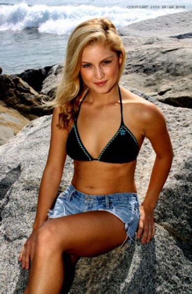 6 Hot Sexy Brittany Ann Bikini Pics