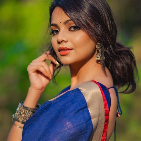 Sameena Anwar In Silk Saree Photos South Indian Actress Black Sequin Shorts Sequin Short