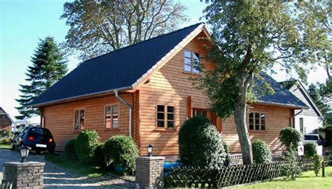 Selber ein haus zu bauen ist richtig viel arbeit. Holzhaus selber bauen ⚒ mit der Bauscout S-H GmbH auf ...