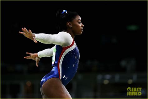 Simone Biles Wins Gold Aly Raisman Takes Silver In Olympics All Around Final Photo 3731690