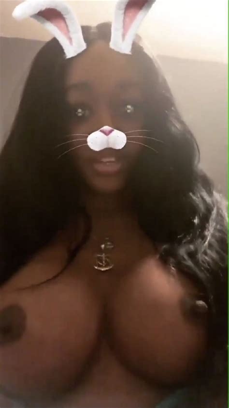 Azealia Banks Topless Selfie Video Thefappening Link