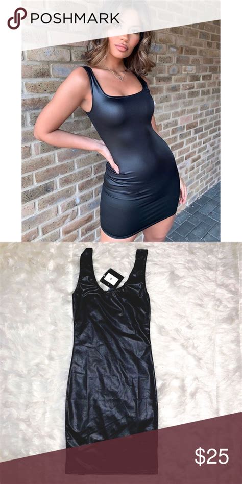 Black Bodycon Scoop Neck Dress