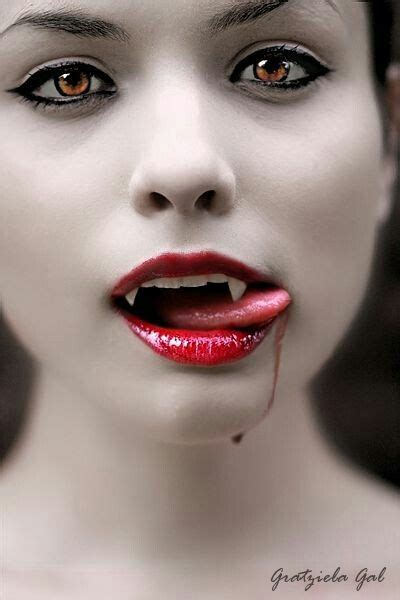 Pin By Christopher Marc On The Darkside Vampire Girls Vampire Love