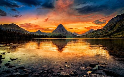 Two Medicine Lake Glacier National Park Usa Mountains Clear Water