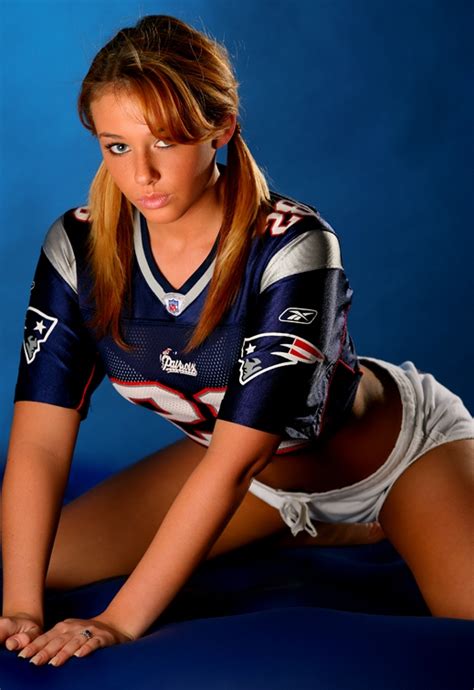Beauty Babes Nfl Week 3 Babe Alert New England Patriots Vs Baltimore Ravens Who Wiins