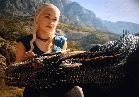 Season 4 of game of thrones is the fourth season of the series. Ten Thoughts on Game of Thrones, Season 4 Episode 1: Two Swords - Medievalists.net